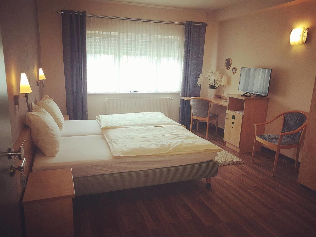 Hotel Ring Park Бухен Экстерьер фото